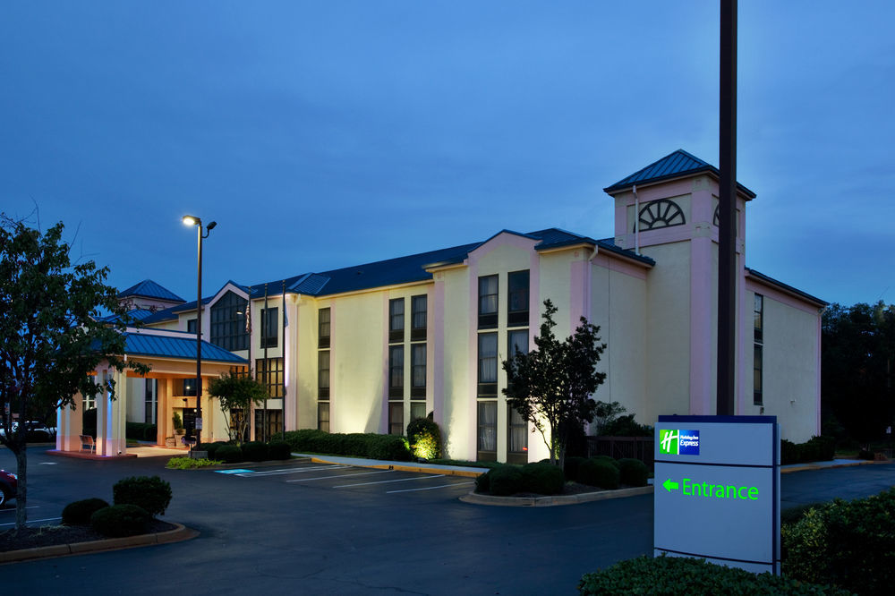Holiday Inn Express Anderson I-85 - Exit 27- Highway 81 By Ihg Exterior photo